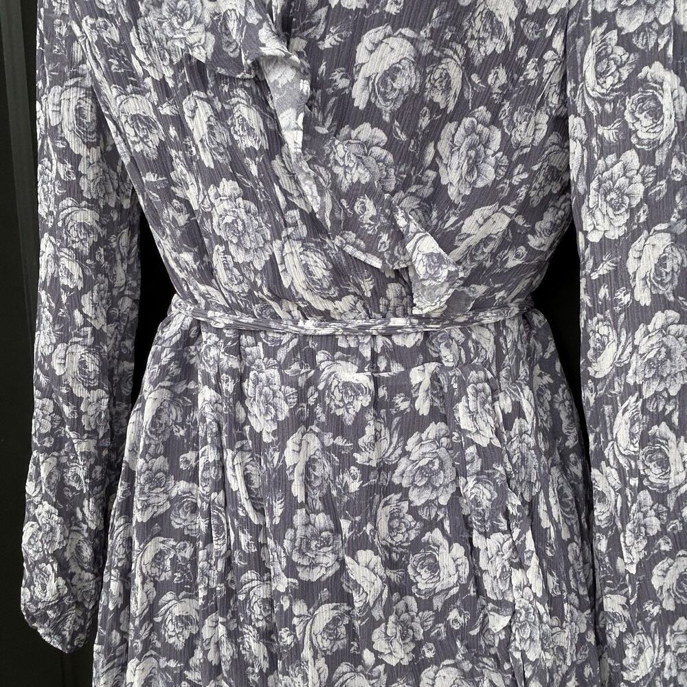 Paige Shawna 100% Silk Floral Paisley Ruffle Wrap Mini Dress Size Med Grey White - Picture 7 of 12